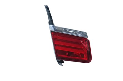 Czerwona lampa lewa tylna do BMW 7 F01 F02 7182205