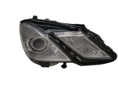 Srebrna lampa prawa przednia do Mercedes-Benz W212