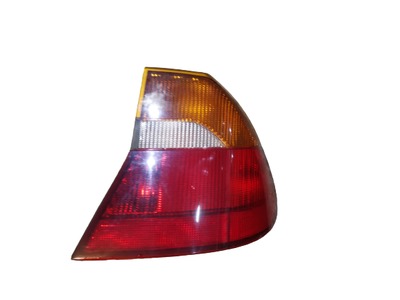 Czerwona lampa prawa tylna do Chrysler 300M
