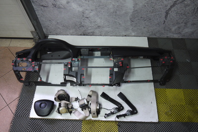 Deska rozdzielcza BMW 7 F01 F02 kpl Airbag pasy napinacze Konsola środkowa HEADUP