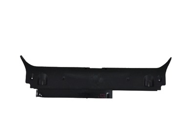 Czarna osłona pasa tylnego bagażnika do BMW 7 F01 8223560