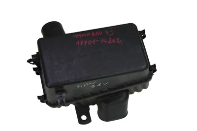 Czarna obudowa filtra powietrza do Toyoty RAV4 I 2.0 17701-74262