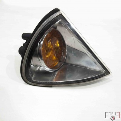 LAMPA PRAWA TYLNA BAGAŻNIKA TOYOTA AVENSIS T22 KOMBI