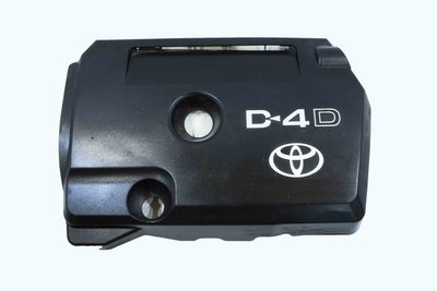 czarna plastikowa pokrywa silnika Toyota Rav4 d4d 2.2