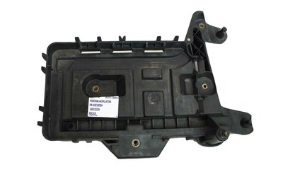 Oryginalna czarna plastikowa podstawa akumulatora do wielu modeli VW Audi Seat