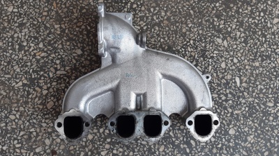 Srebrny kolektor ssący do VW1.9 TDI 03G129713K