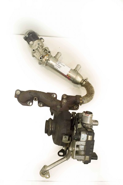 Turbosprężarka Peugeot 407 2.7 HDI 4U3Q-6K682-BJ turbina