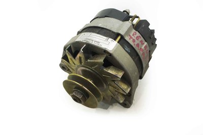 metalowy alternator do renaulta clio II 1.4 7701499204