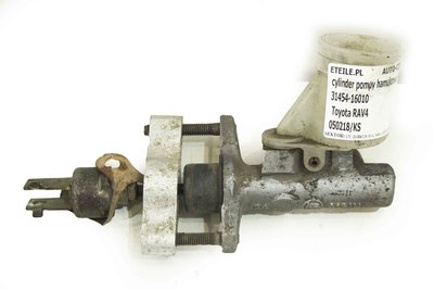 Metalowa pompka płynu hamulcowego do Toyota RAV4 I z numerem części : 31454-16010