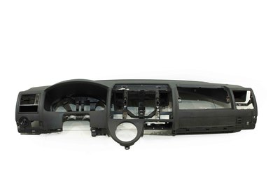 Czarna plastikowa deska rozdzielcza do VW T5 z numerem części : 7H1857005Q