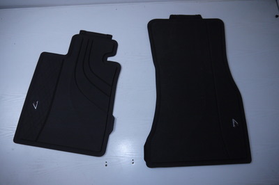 Czarne gumowe dywaniki przednie do BMW G11 G12 2365427