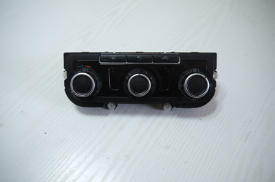 Czarny oryginalny panel sterowania klimatyzacji VW Golf VI 5HB009751