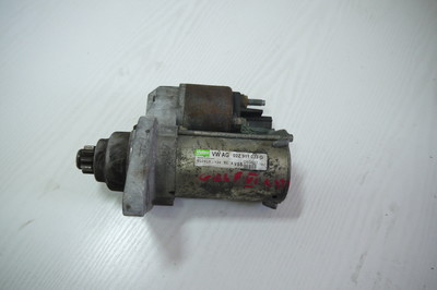 Srebrny oryginalny rozrusznik starter VW Golf VI