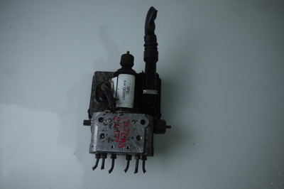 Czarna metalowa pompa ABS do Opla Vectry B 13039901