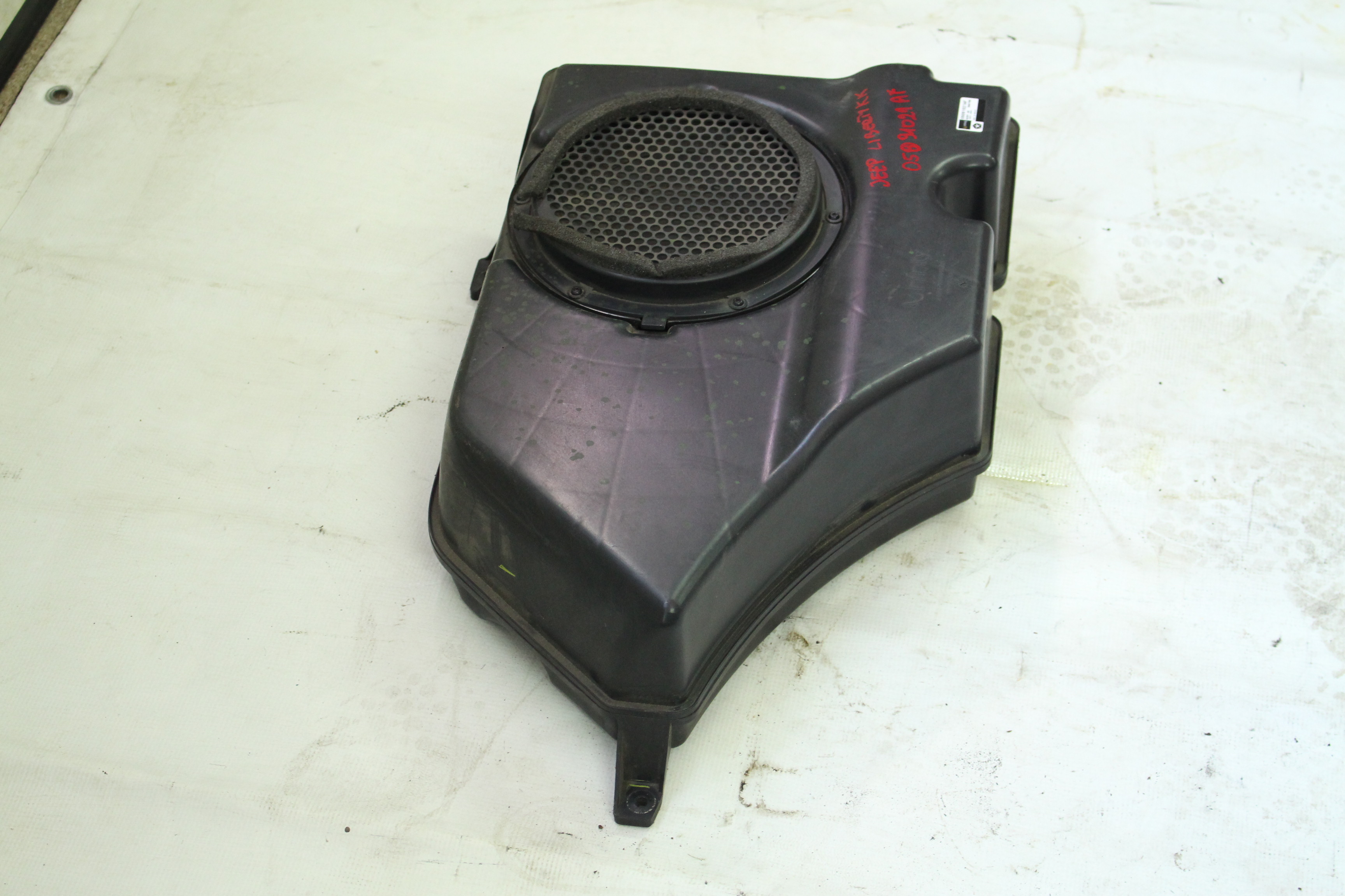 Subwoofer Głośnik Jeep Liberty Kk 05091021af Sklep Eteile.pl