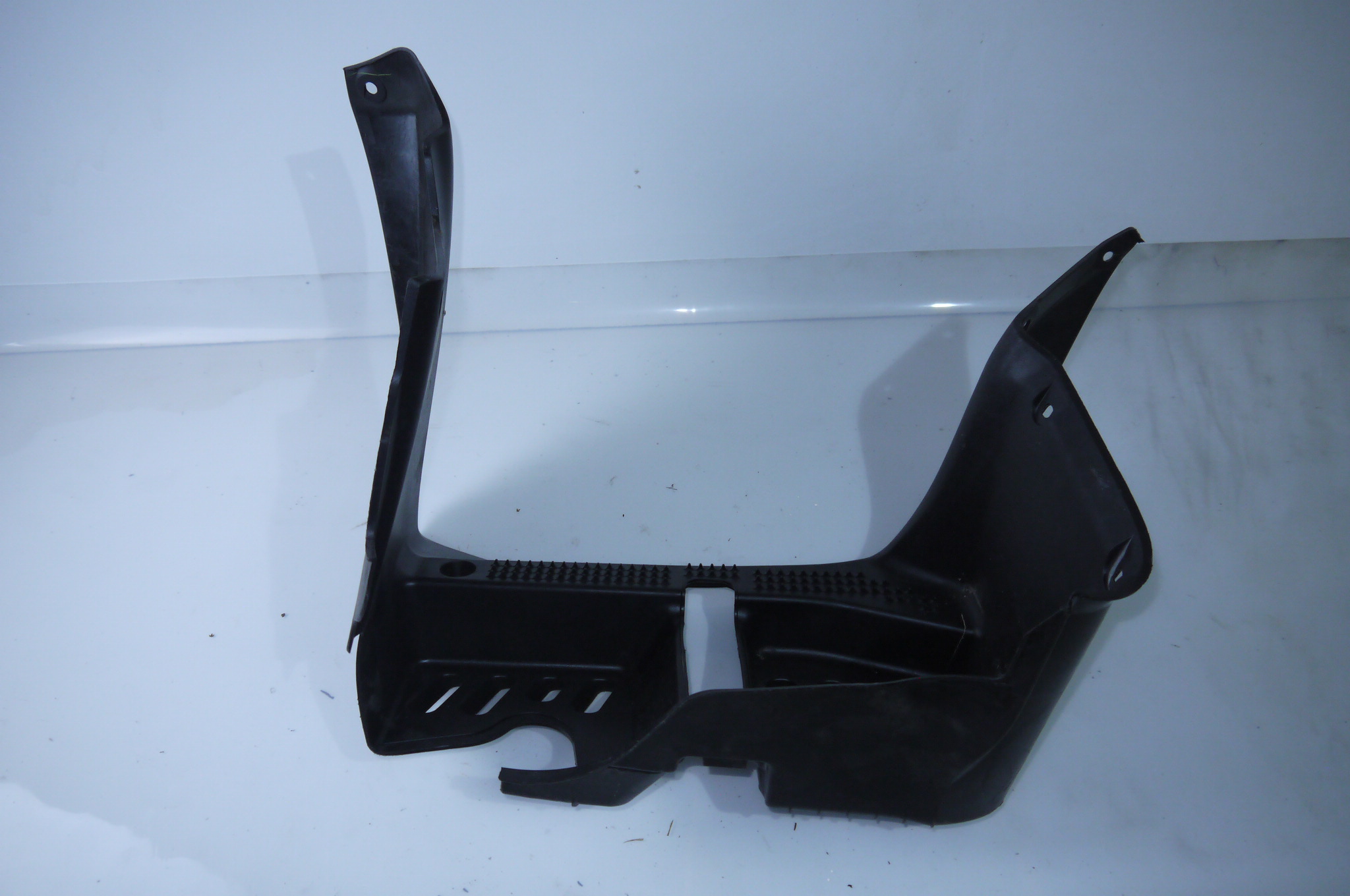 Podłoga Podest Plastik Suzuki Kingquad Błotnik 6333131g00