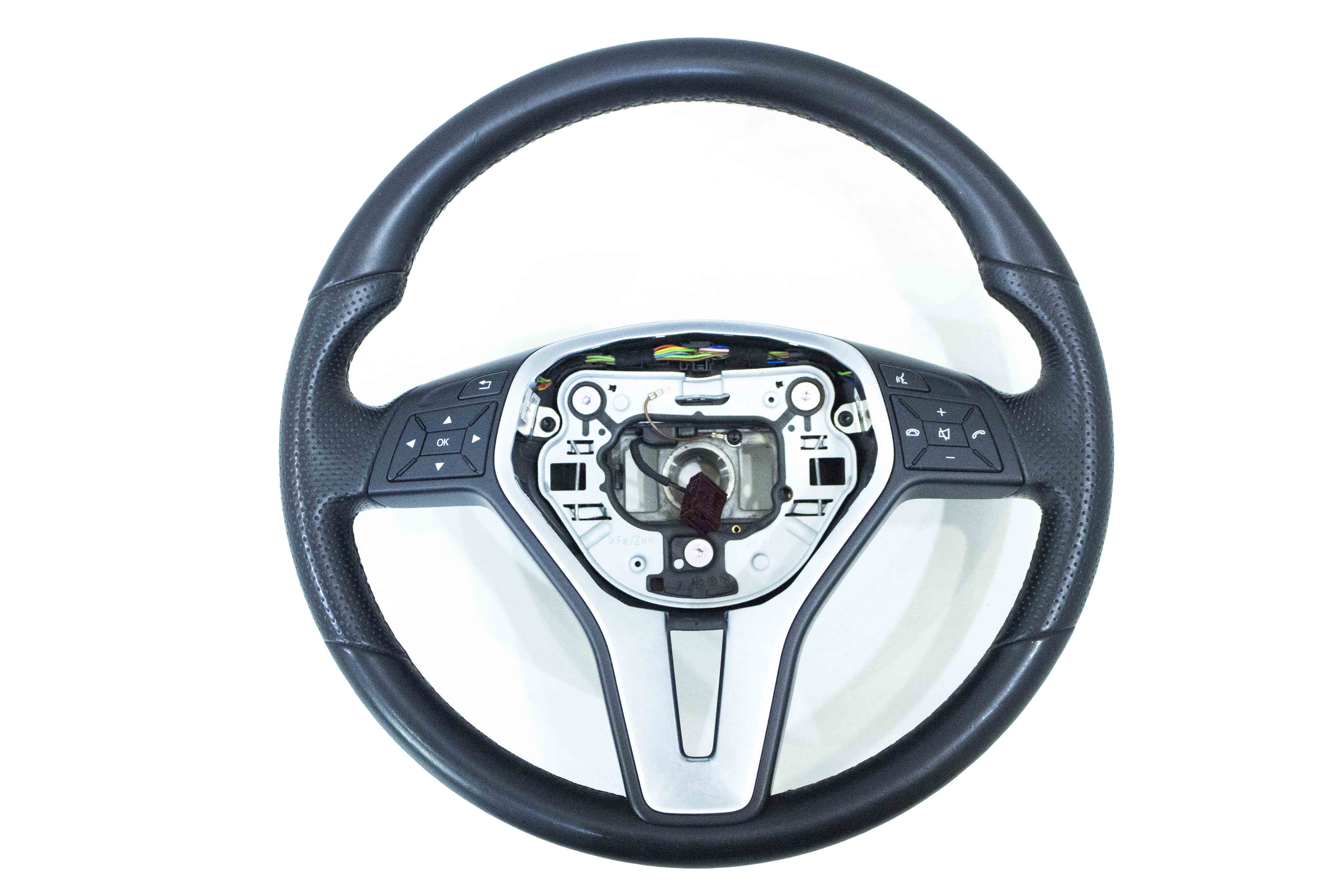 Руль пежо 307. Спортлайн руль w124 с деревом. Руль фиат 500. 500 рублей модификация 2001. Руль fiat tipo fiat.